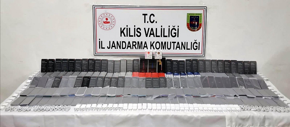 Kilis’te kaçak cep telefonları ele geçirildi