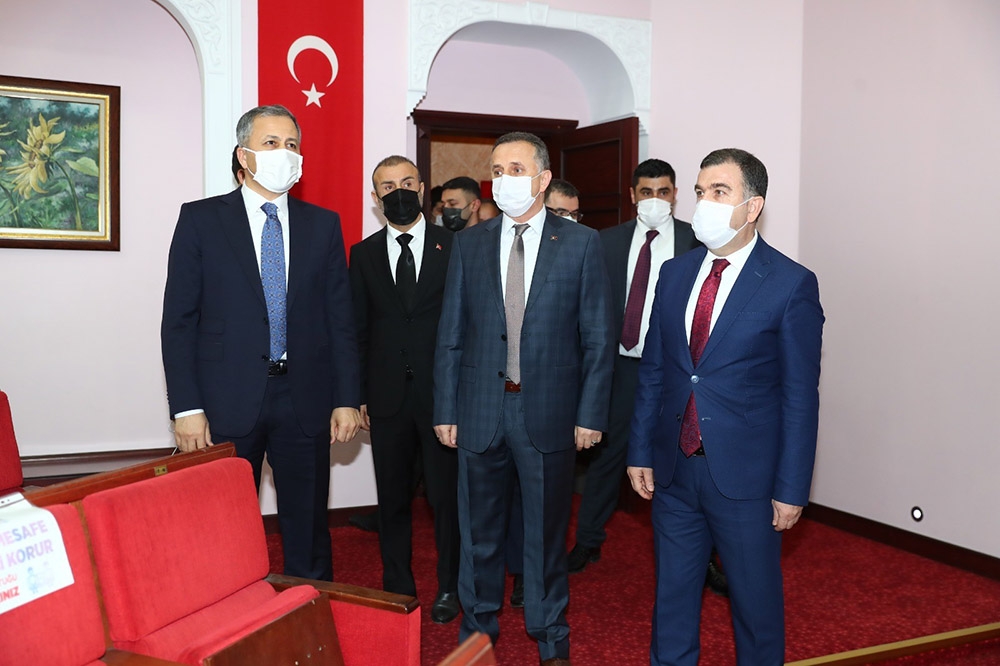 “Kimse Dışarıda Kalmasın! Misafir Edelim” projesinde mutluluğa adım attılar