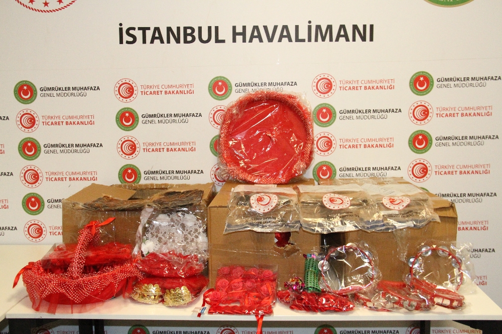 Kına malzemesinin içinden 300 bin lira değerinde uyuşturucu çıktı