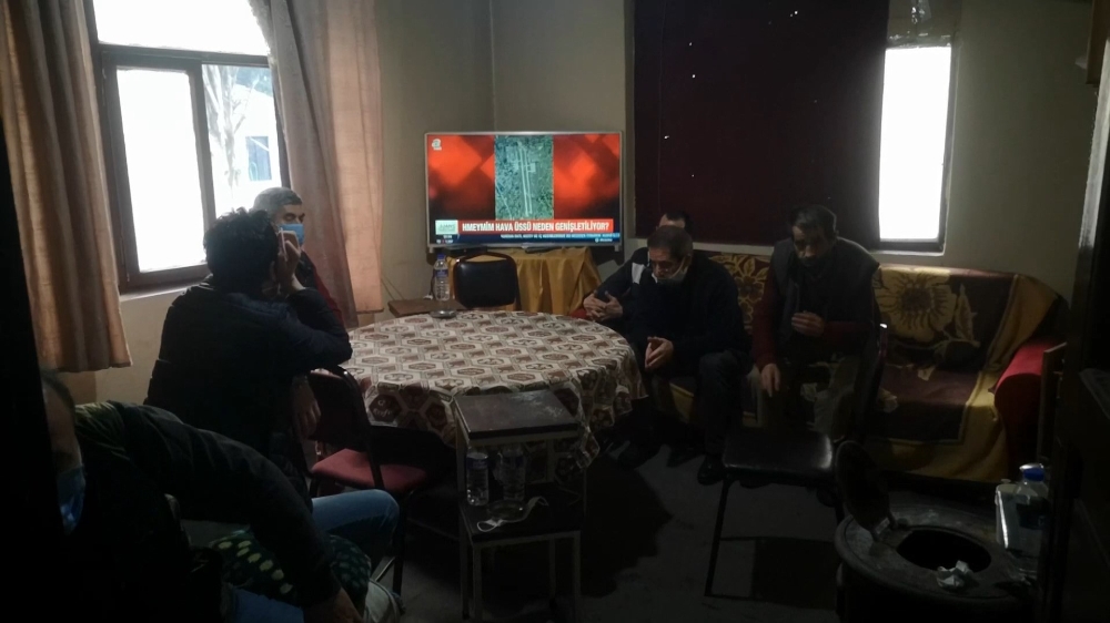 Kıraathaneye çevrilen eve polis baskını