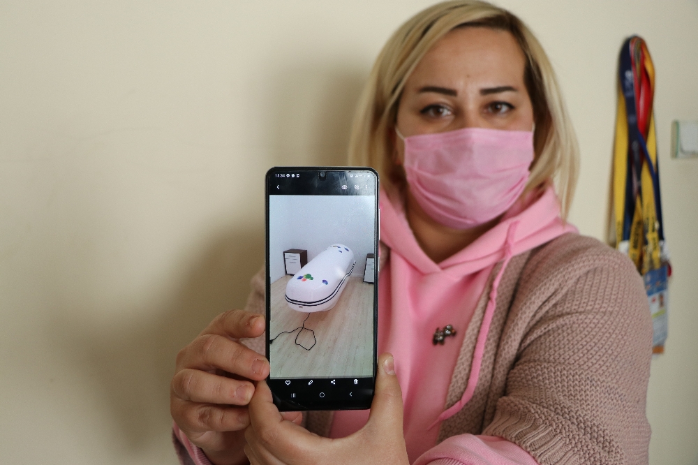 Kiraladığını sandığı eşyalarının satıldığını öğrenince şoke oldu