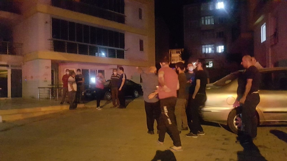 Kiralık daireye kumar baskını: 15 gözaltı