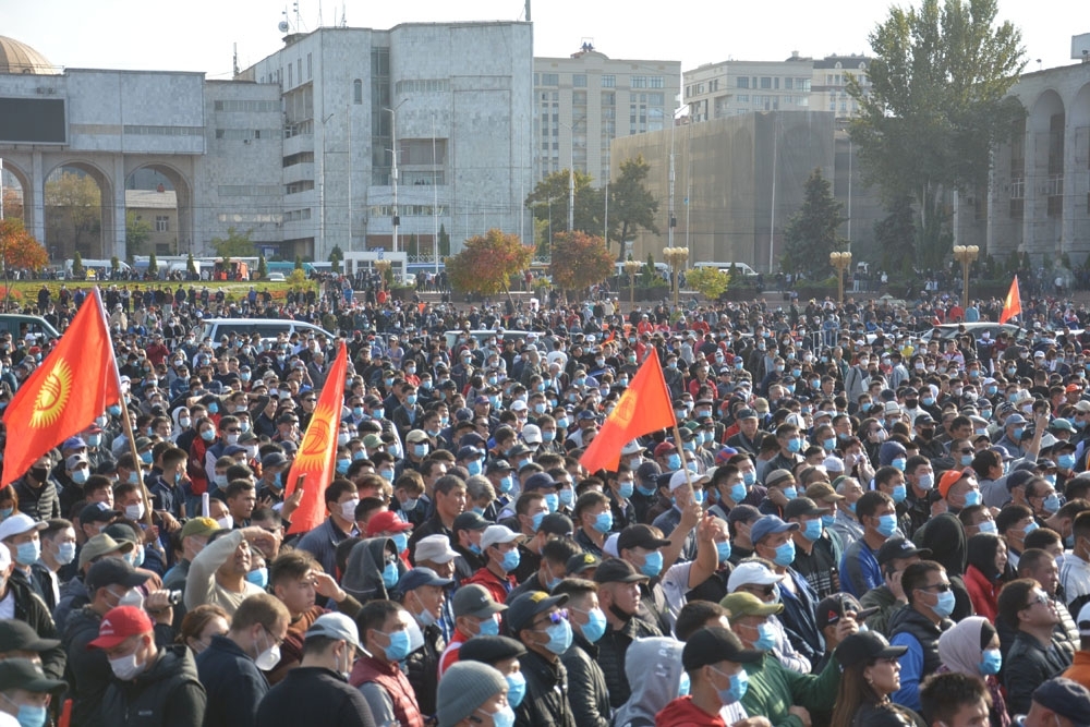 Kırgızistan’da 6 siyasi partinin liderlerinden oluşan Koordinasyon Kurulu oluşturuldu