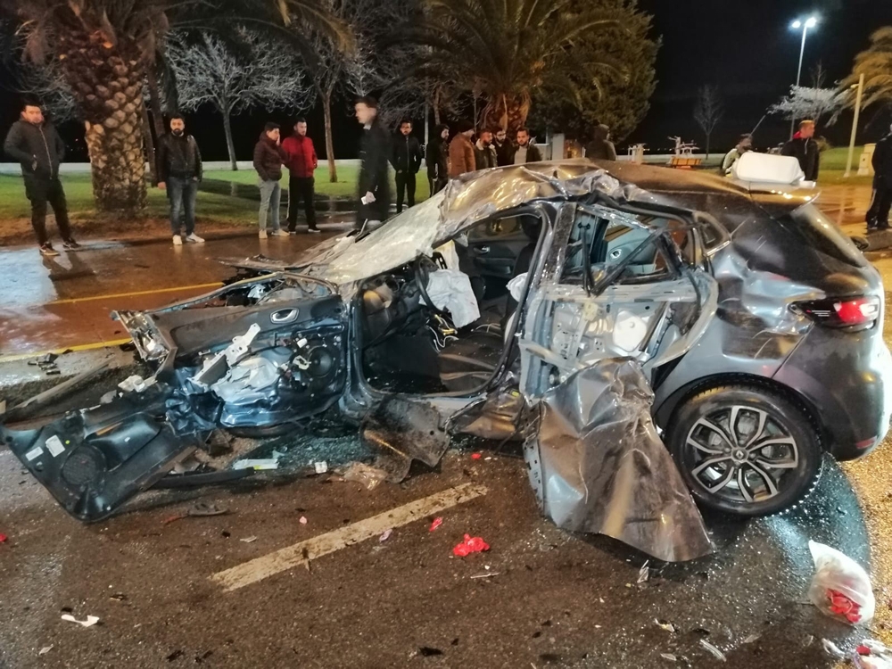 Kırmızı ışık ihlali sonrası ortalık savaş alanına döndü