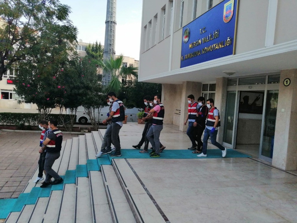 Kırsaldan gelen 4 terör örgütü üyesi Mersin’de yakalandı