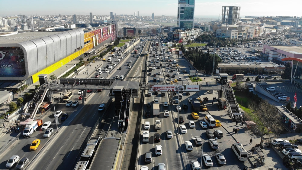 Kısıtlamaya 1 gün kala dikkat çeken trafik yoğunluğu