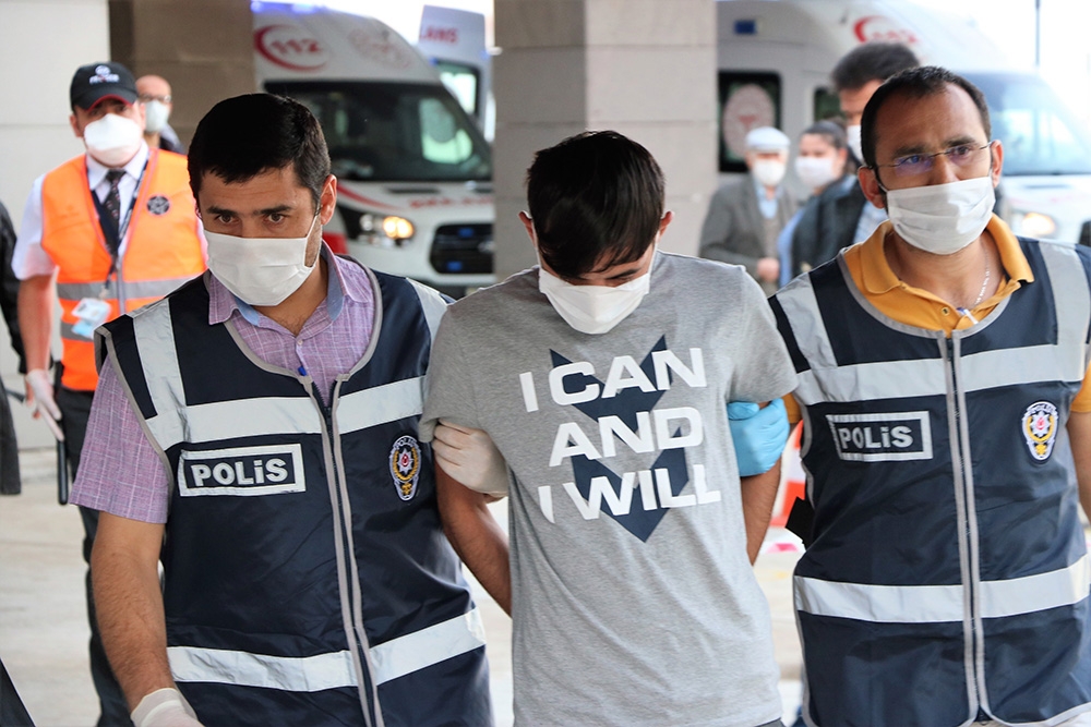 Kız arkadaşını öldürdü “Korkutmak istemiştim” dedi