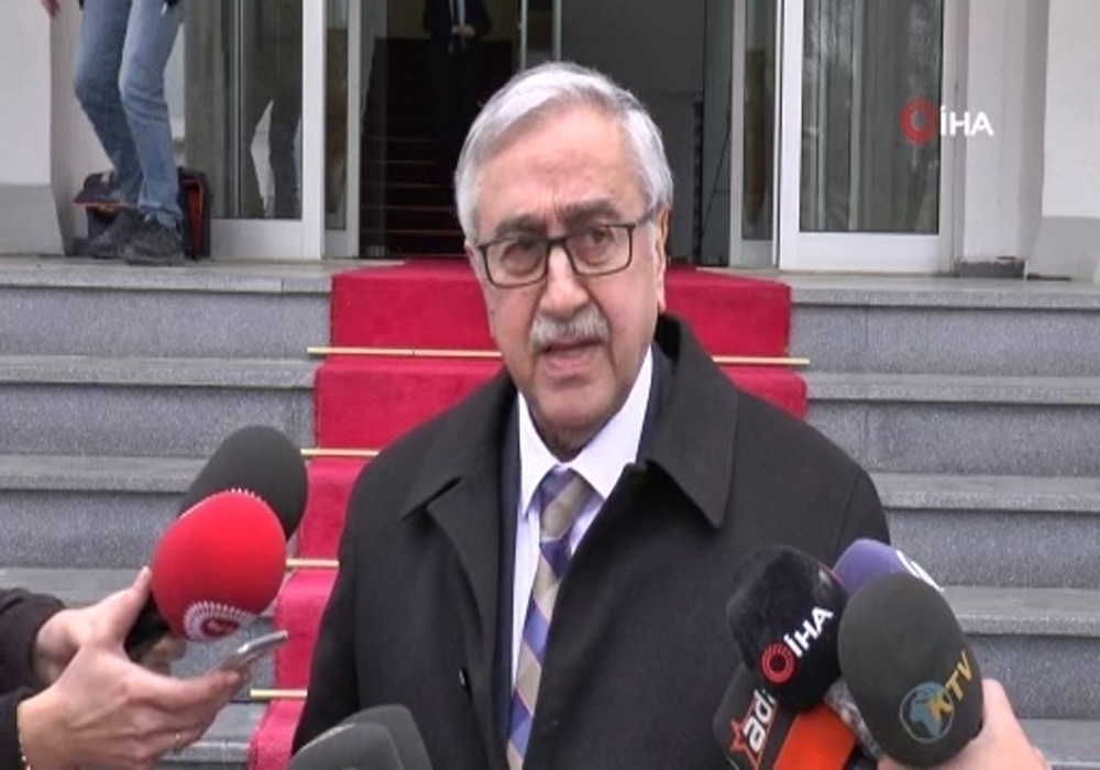 KKTC Cumhurbaşkanı Akıncı, Rum lider Anastasiadis ile telefonda görüştü