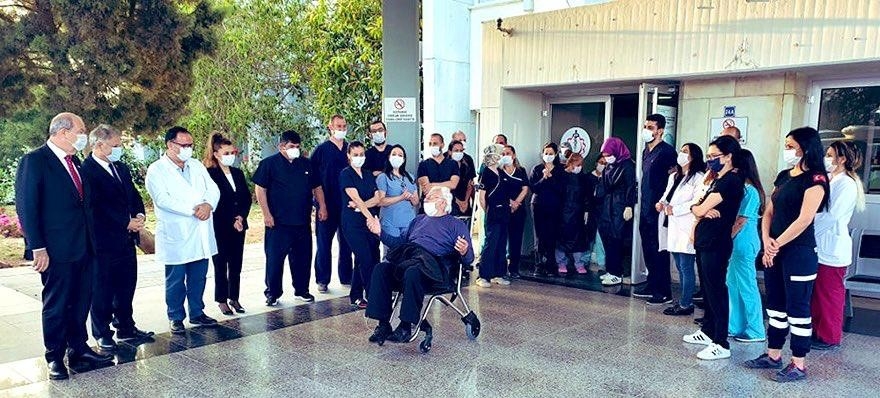 KKTC’de 83 yaşındaki son korona hastası taburcu edildi