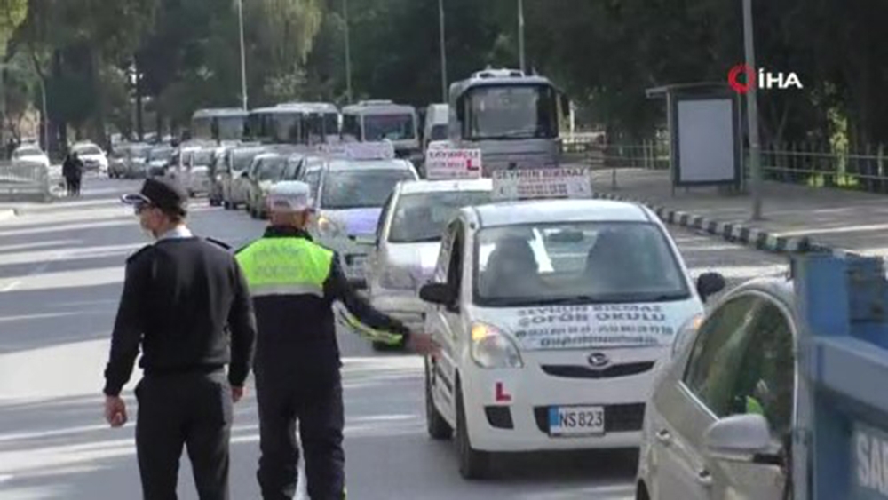 KKTC’de sürücü kurslarından koltuklu eylem