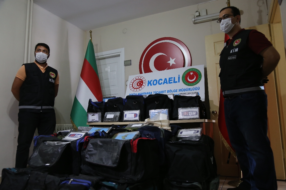 Kocaeli’de ele geçirilen 540 kilo kokain görüntülendi