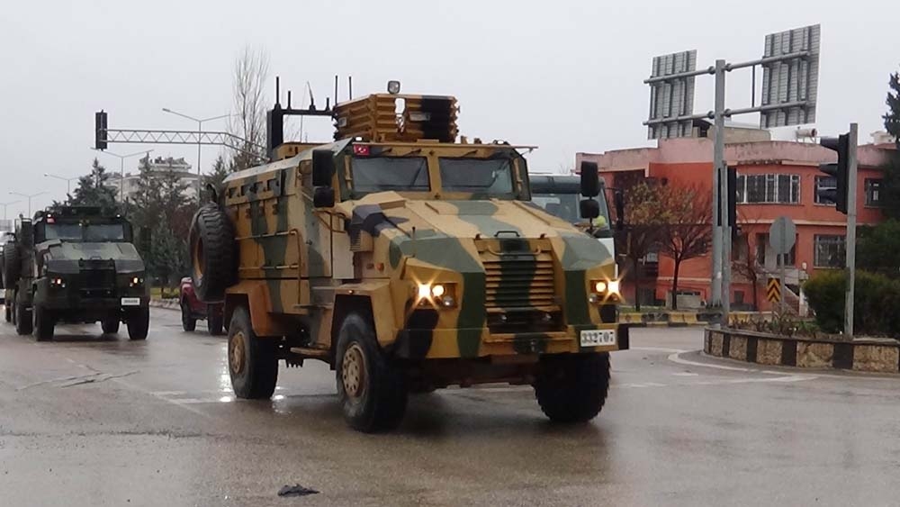 Komandolar Hatay’ın Suriye sınırına hareket etti