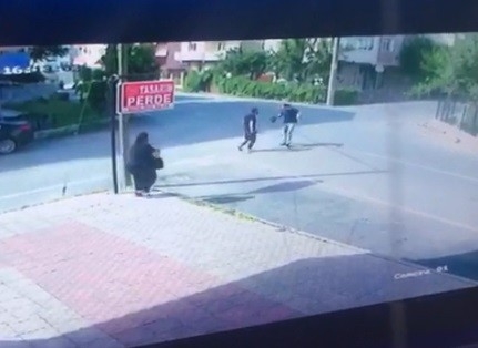 Komşuların kavgası kanlı bitti