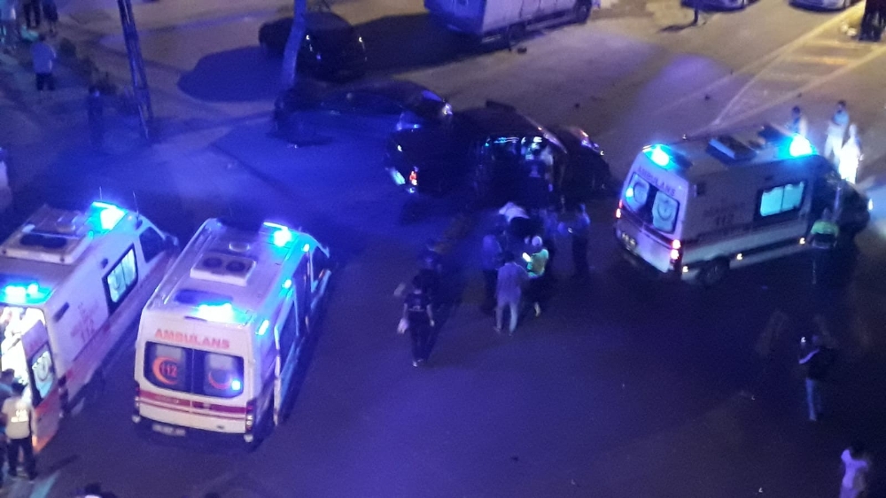 Kontrolden çıkan pikap 2 canı hayattan kopardı