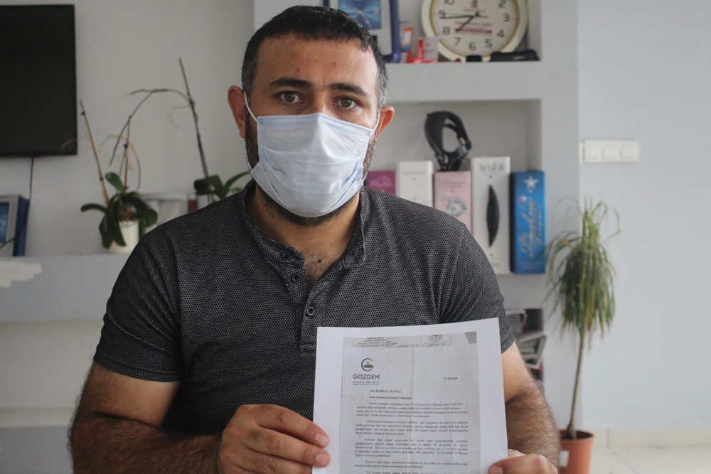Kopan parmak işçinin yemeğinden çıktı