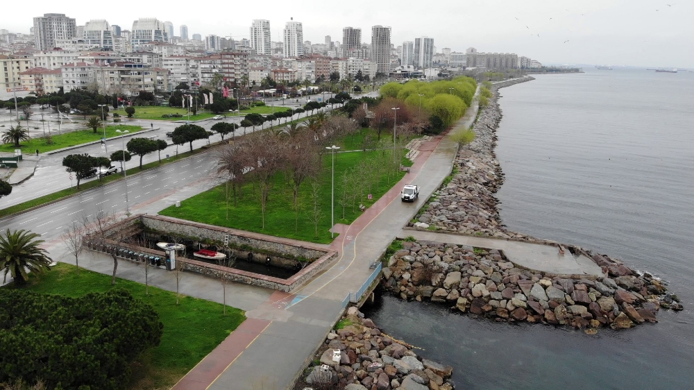 Korona virüs nedeniyle İstanbul’un sahilleri boş kaldı