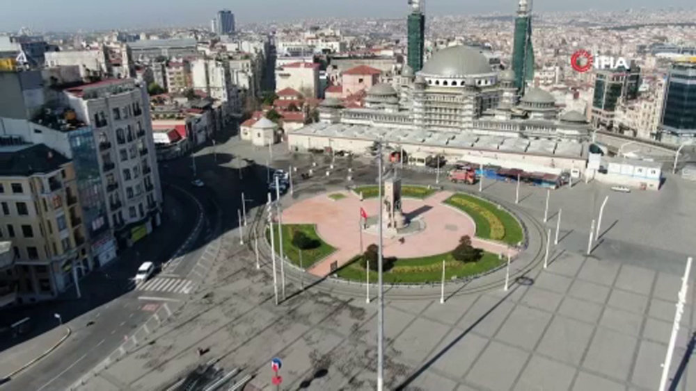 Korona virüs öncesi ve sonrası Taksim’de büyük değişim