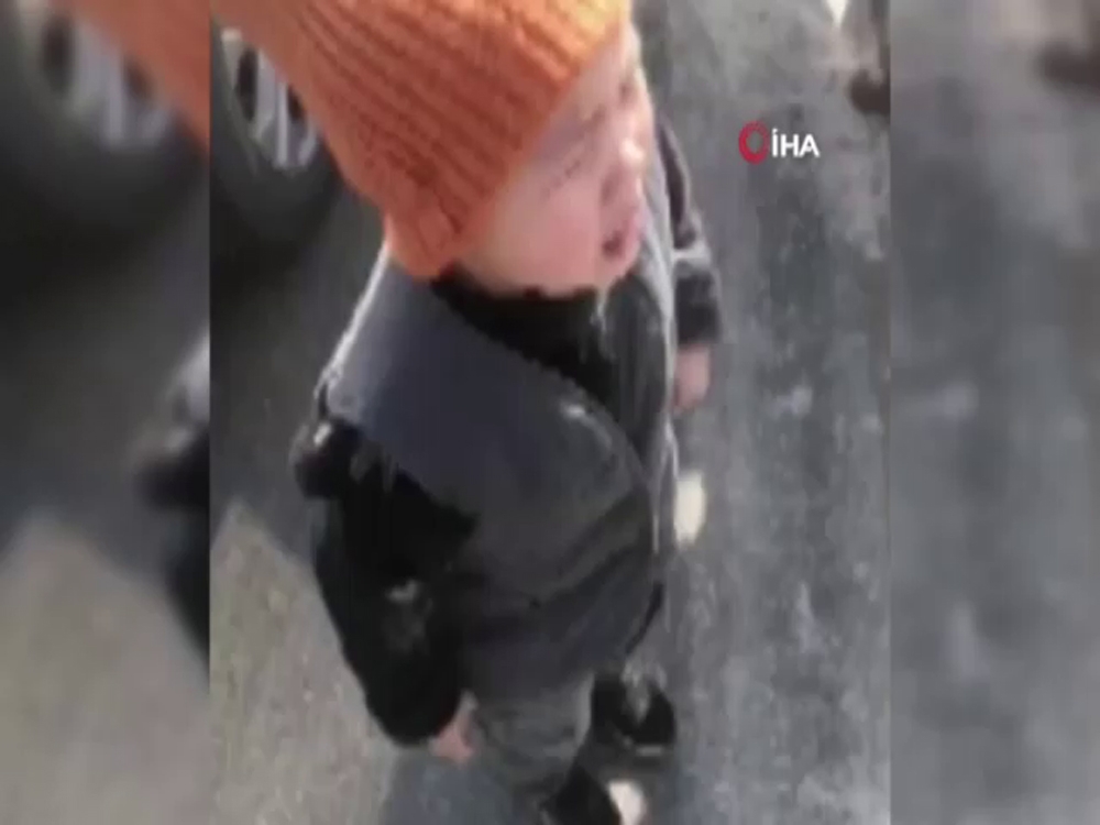 Korona virüsü anne ile oğlunu ayırdı