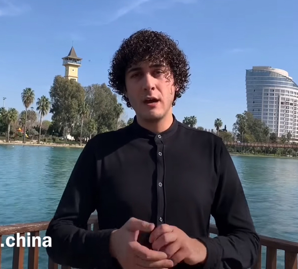 Korona virüsünü anlattı diye Çin’e girişi yasaklandı