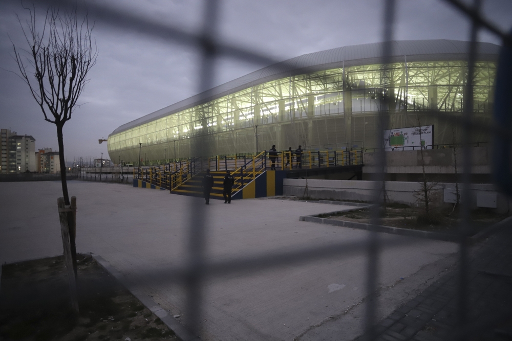 Koronavirüs önlemleri kapsamında Ankara’da sessiz maç