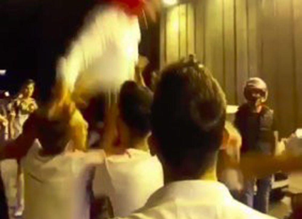 Koronaya inat asker eğlencesi