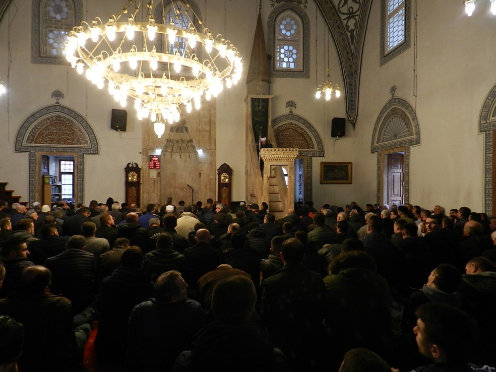 Kosovada, Arnavutluk Depremi Kurbanları İçin Cuma Hutbesi