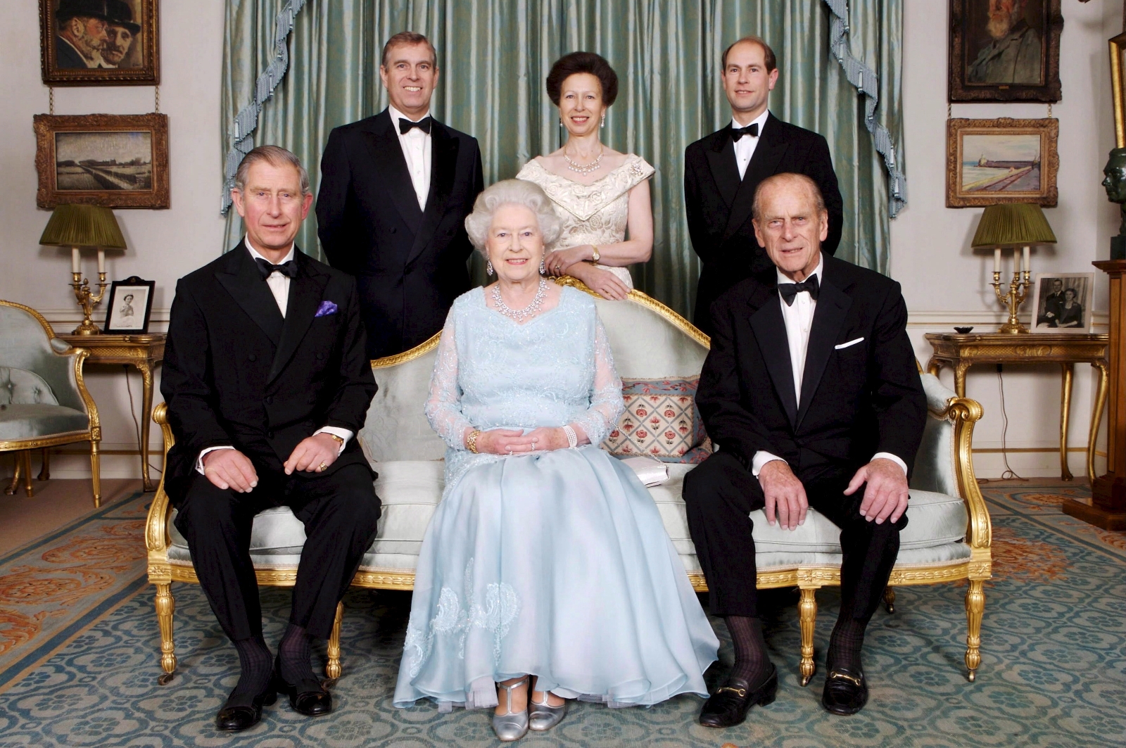 Kraliçe II. Elizabeth, Prens Philip’in ölümünden dolayı derin bir üzüntü içinde