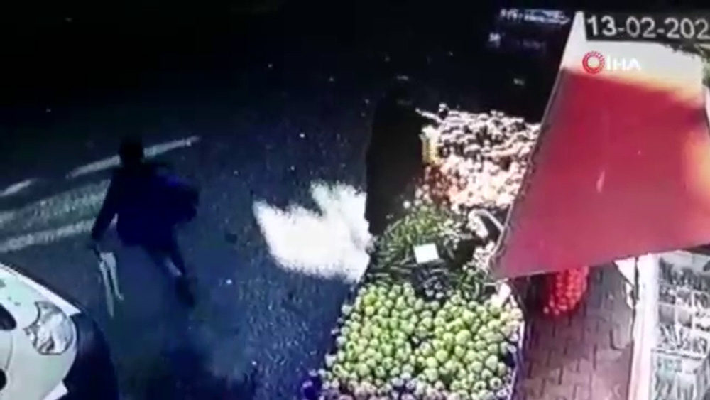 Küçük çocuğun ölümden döndüğü anlar kamerada