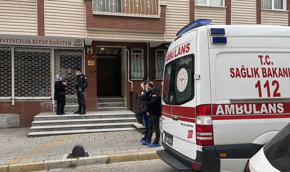 Küçükçekmece’de apartmanın bodrum katında ceset bulundu
