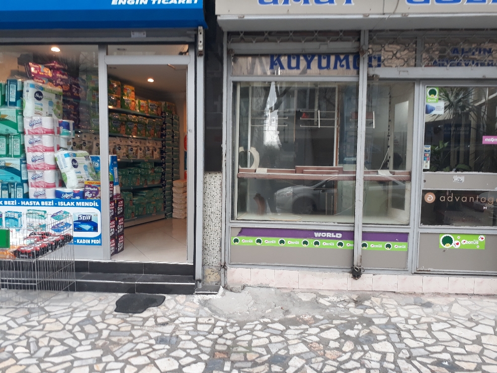 Küçükçekmece’’de kuyumcuda film gibi soygun: 1 trilyonluk vurgun yapıp kaçtılar