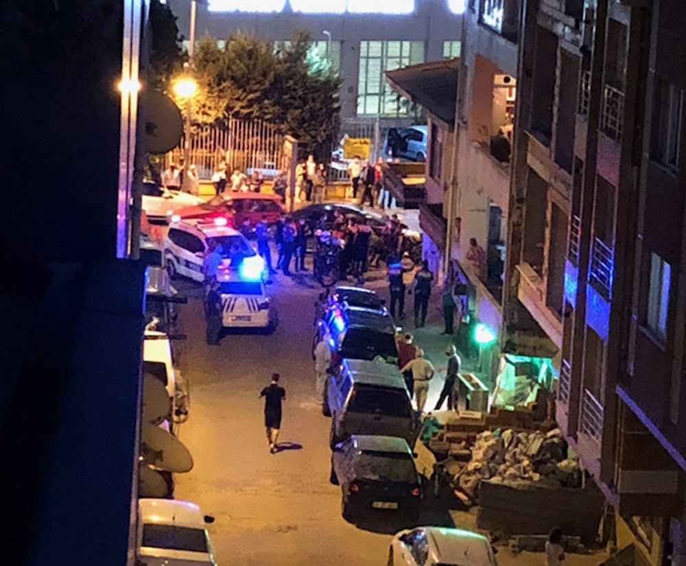 Küçükçekmece’de pompalıyla metruk bina önünde uyuşturucu isyanı