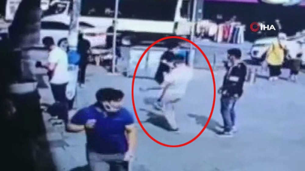 Küçükçekmece’deki cinayet anının görüntüleri ortaya çıktı