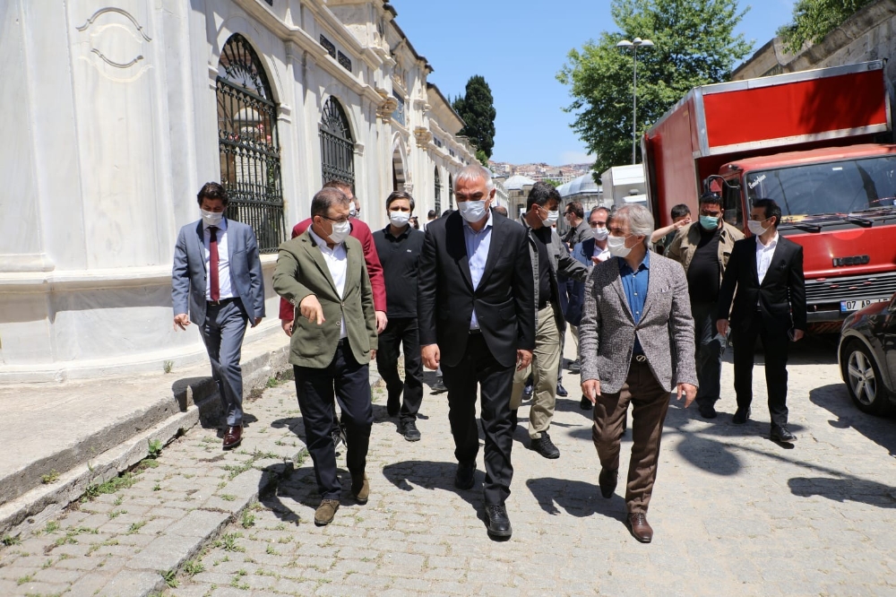 Kültür ve Turizm Bakanı tarihi imarethaneyi ziyaret etti