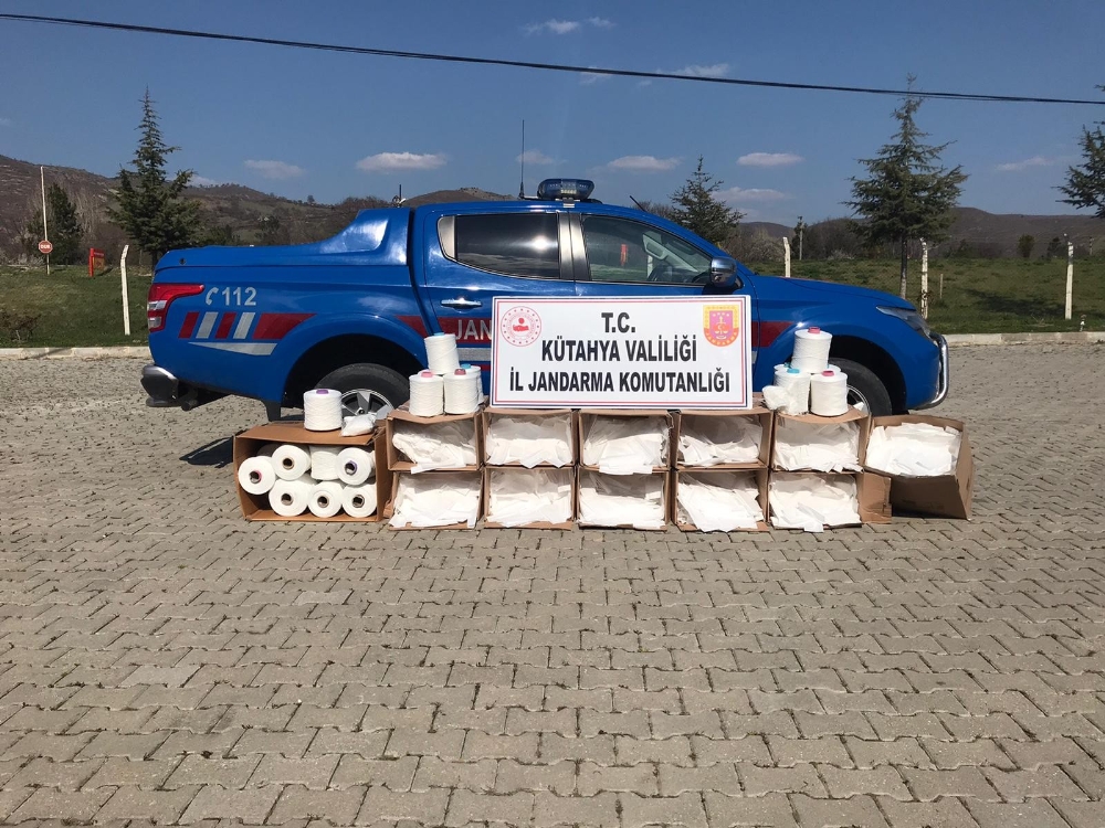 Kütahya’da 22 bin adet kaçak maske ele geçirildi