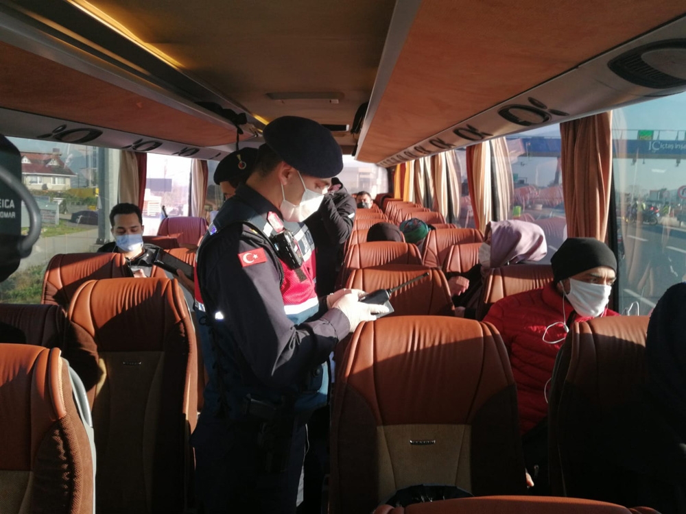 Kuzey Marmara Otoyolu’nda şehirlerarası otobüslere covid denetimi