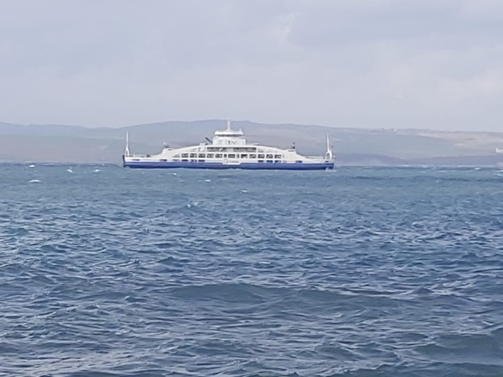 Lapseki iskelesi doldu feribotlar denizde mahsur kaldı