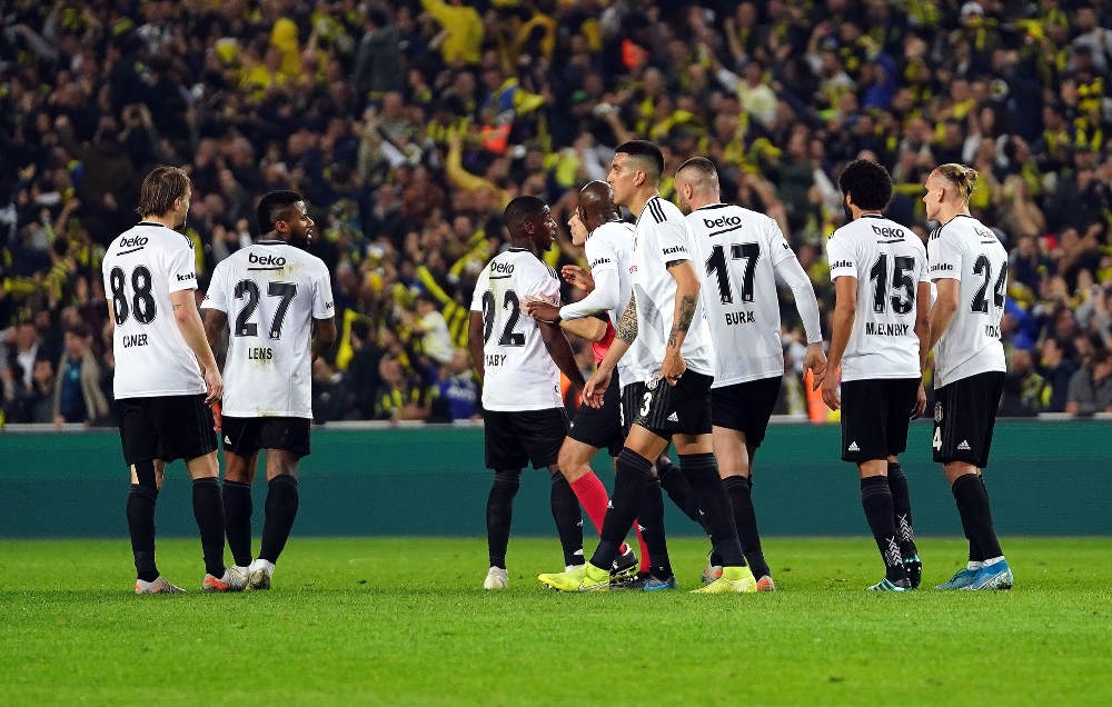 Lens Cezalı Duruma Düştü