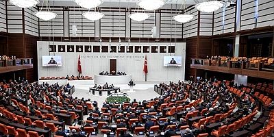 Libya tezkeresi Meclis'ten geçti!