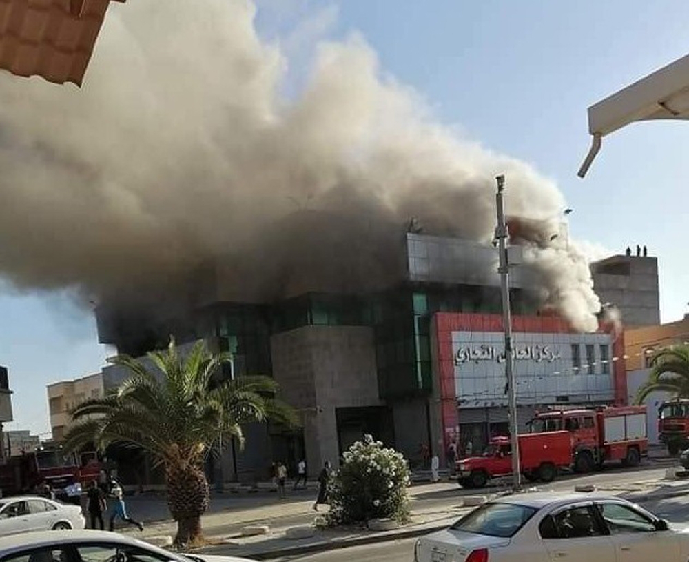 Libya’da alışveriş merkezinde yangın