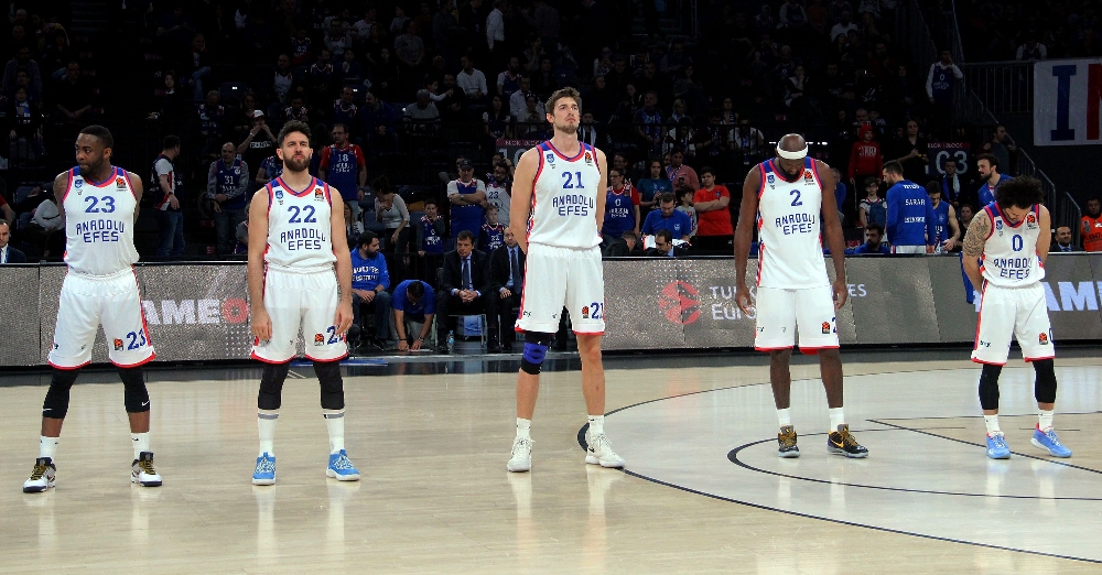 Lider Anadolu Efes’in konuğu Valencia Basket