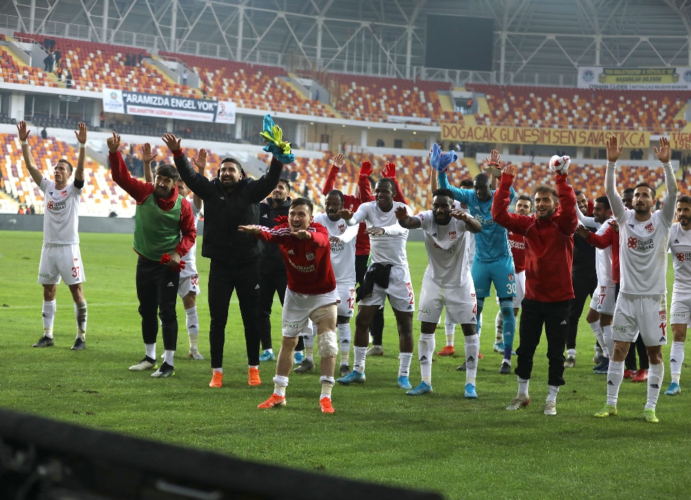 Lider Sivasspora 2 Gün İzin