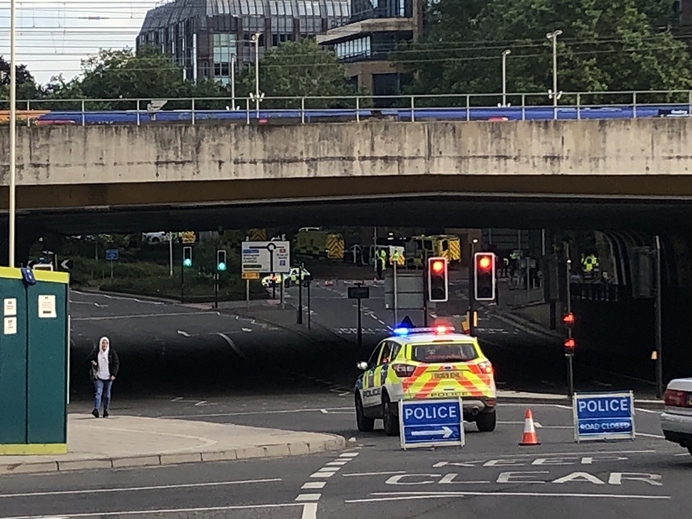 Londra’da bıçaklı saldırı: 2 yaralı