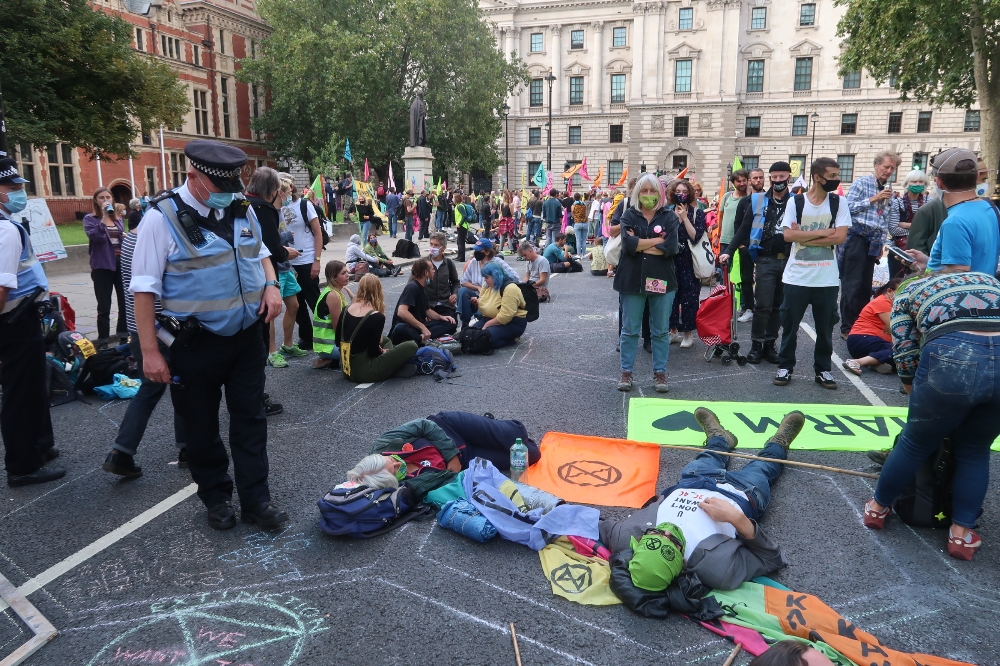 Londra’da iklim protestoları başladı