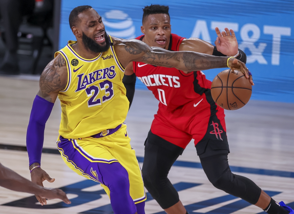 Los Angeles Lakers’tan final için önemli adım