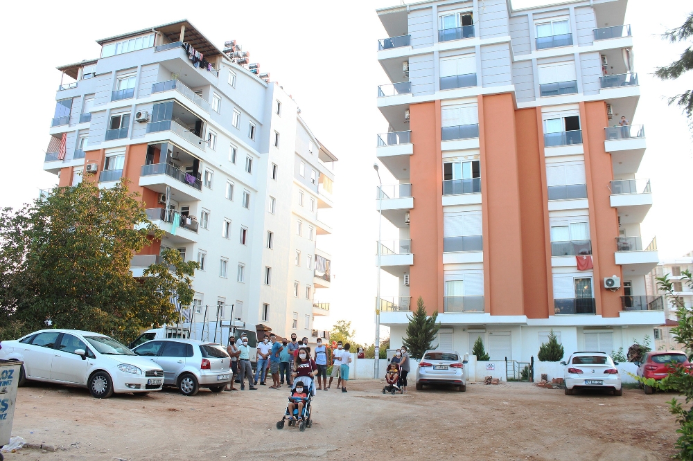 Lüks apartman yaptılar ama adres veremiyorlar