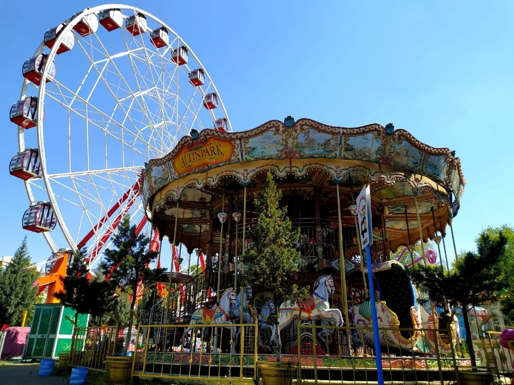Lunapark adeta 