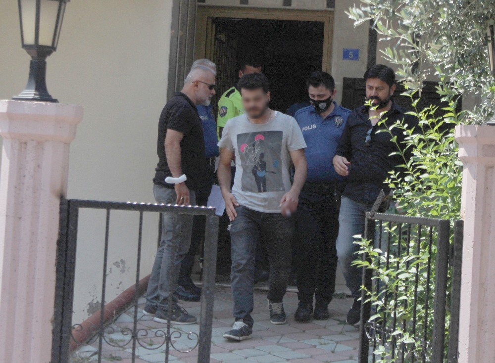 Madde bağımlısı genç engelli annesini eve kilitledi