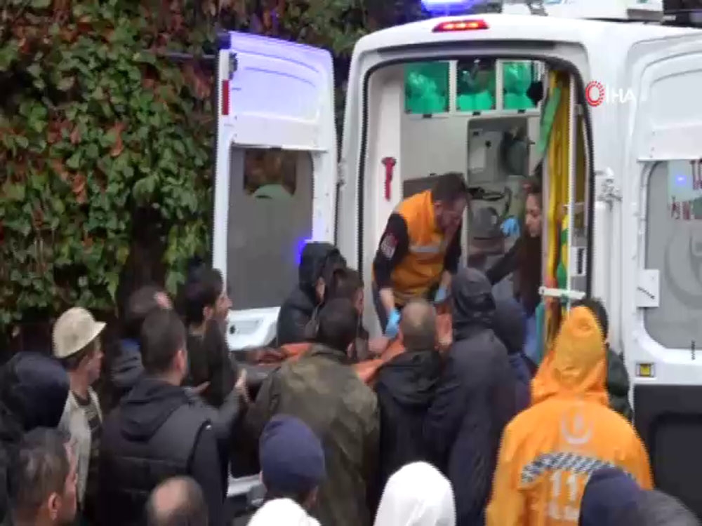 Madende Mahsur Kalan İşçilerden Birine Ulaşıldı