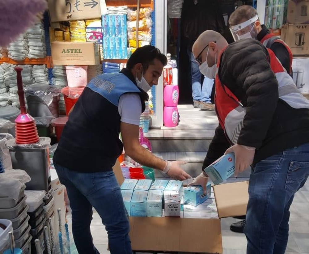 Maltepe’de 5 bin maskeye el konuldu