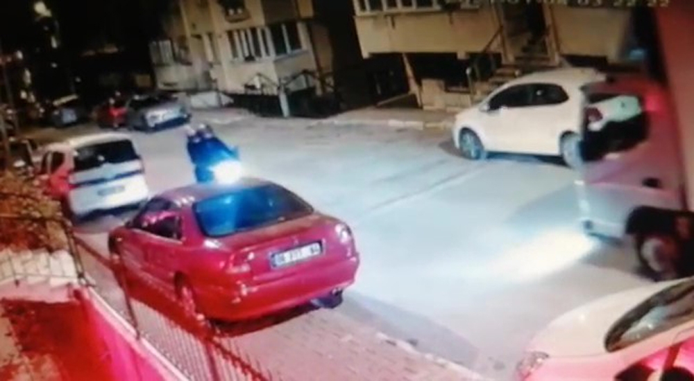 Maltepe’de dakikalar içerisinde motosiklet hırsızlığı